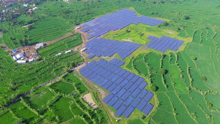 Indonesië wil 700 miljoen dollar investeren voor installatie 200 megawatt zonne-energie